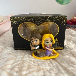 rapunzel & flynn (tangled) funko romance set in box